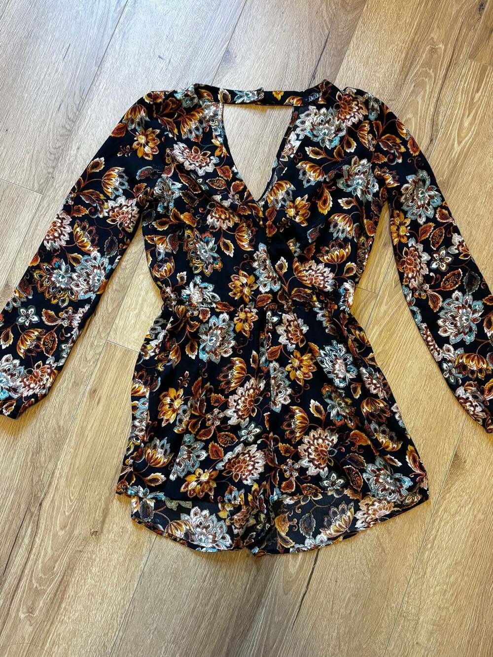 BeBop Floral Long Sleeve Romper Size S